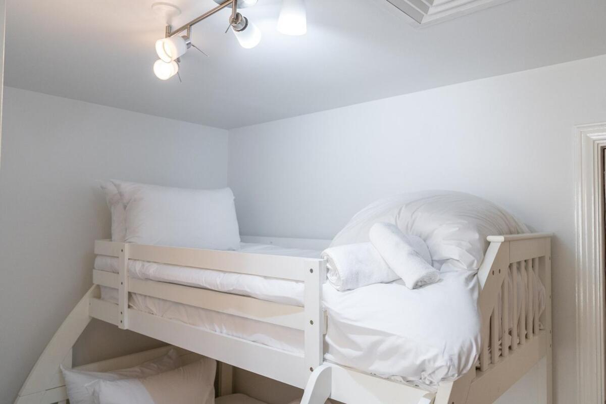 Holiday home Stylish Pad Right By The Beach Dubai
