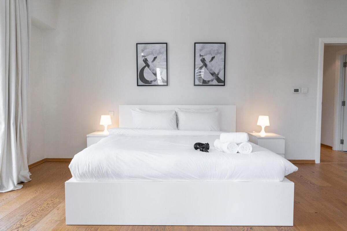 Stylish Pad Right By The Beach Holiday home *