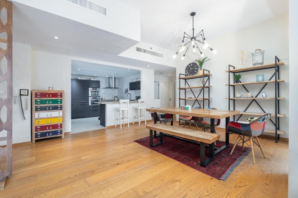 Stylish Pad Right By The Beach Holiday home