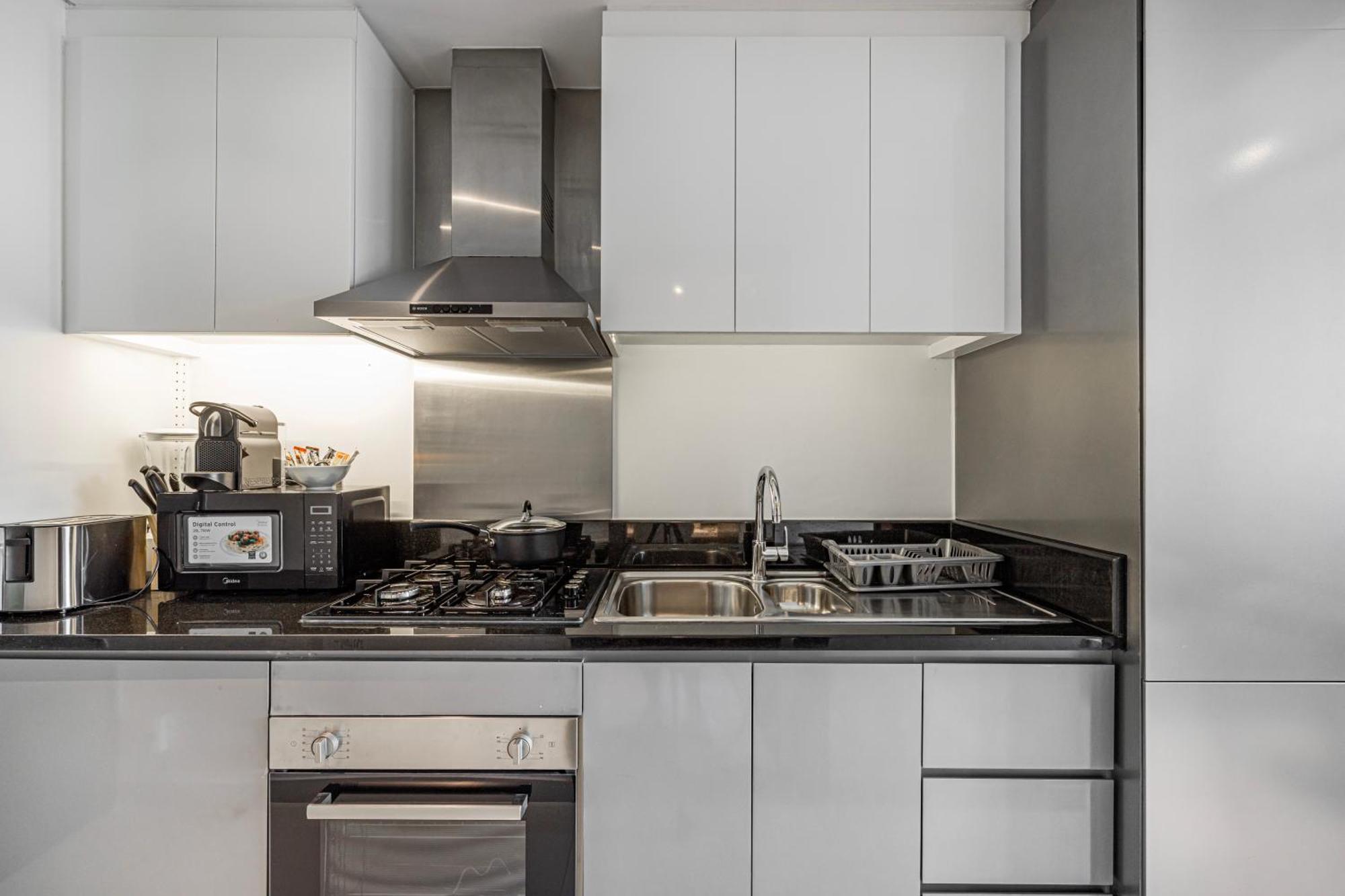 Apartment Livin' Holidays - Luxury With Bay View Dubai