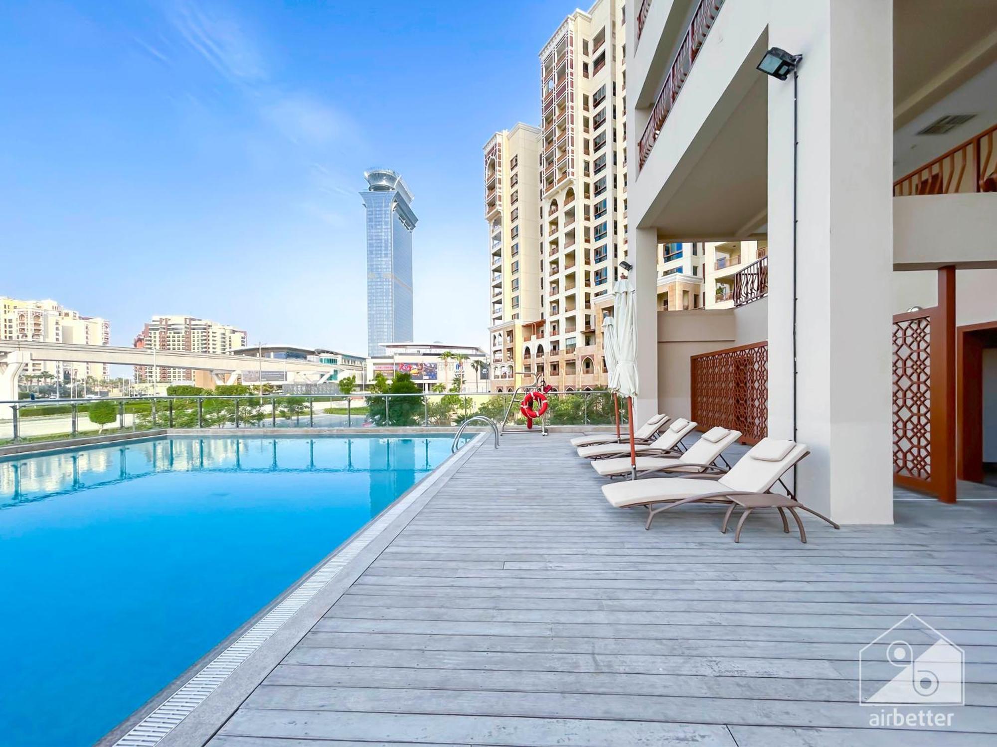 New! Luxurious With Breath-taking Palm Views Apartment *