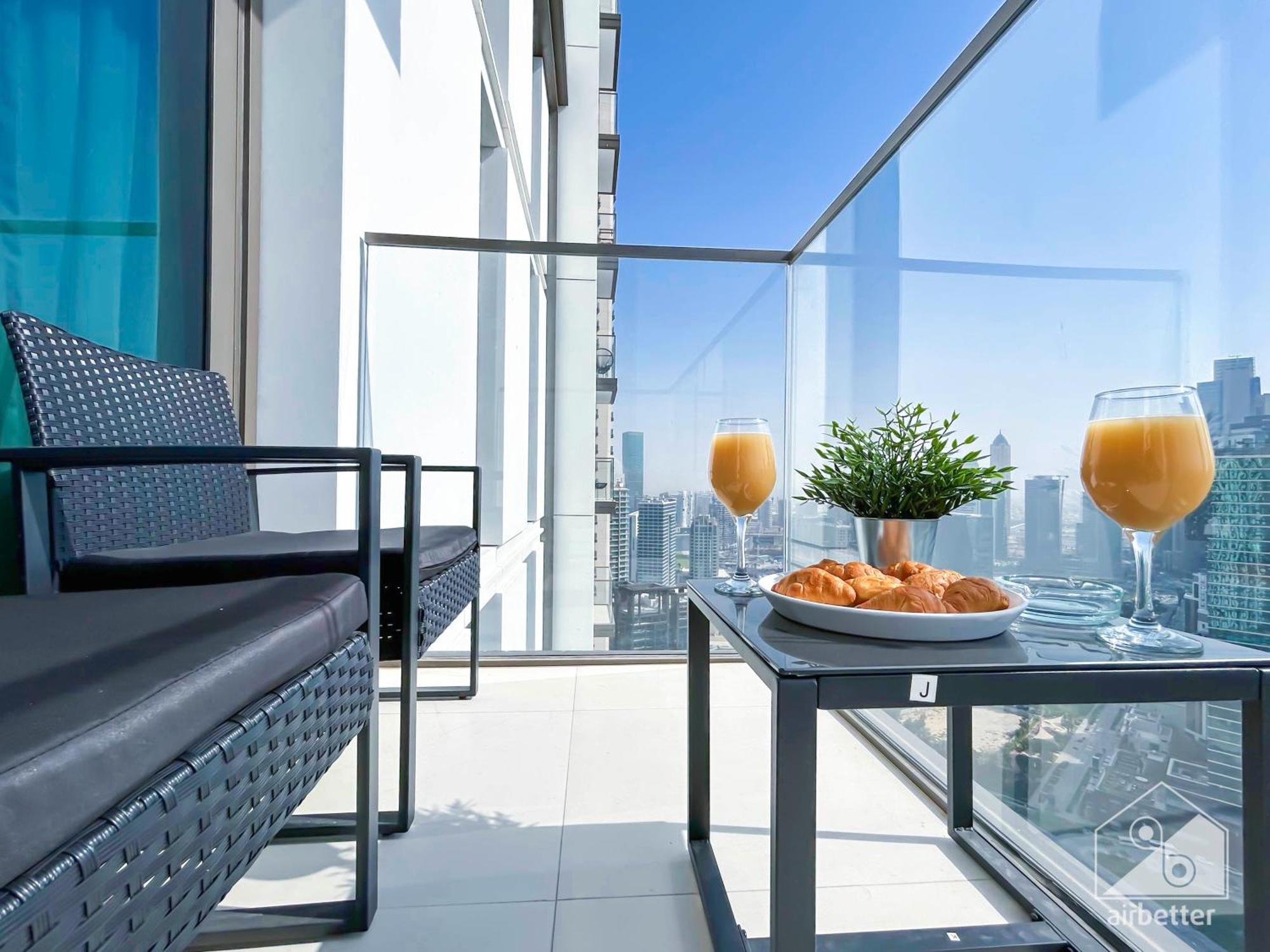 Luxury Burj Crown Downtown Balcony & View Dubai