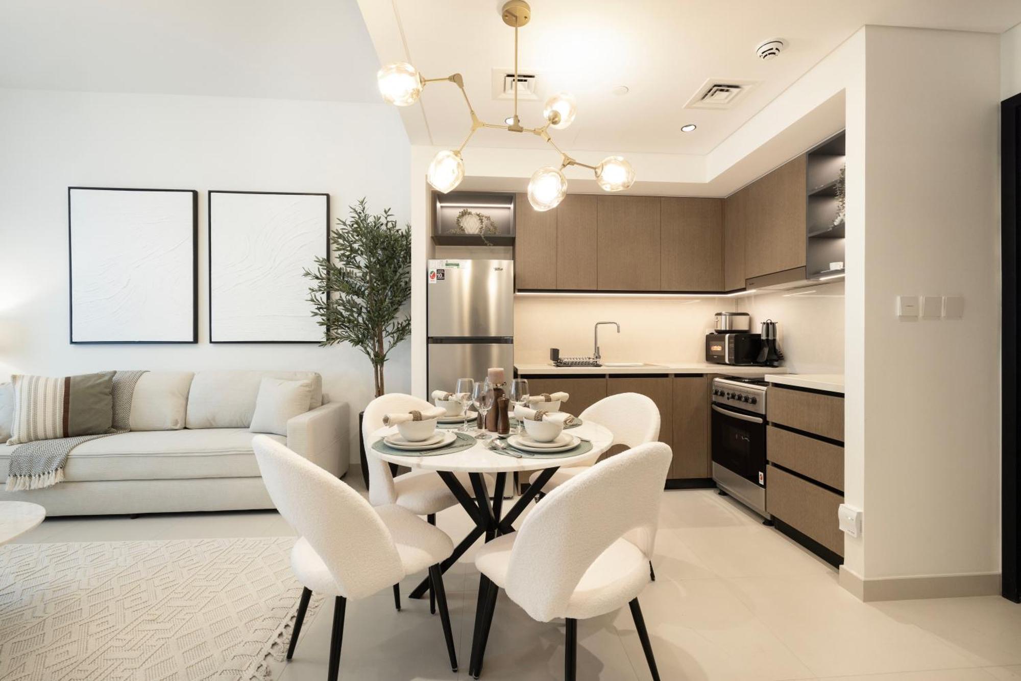 Apartment Burj Crown - Urban Chic Opera Boulevard View, Walk To Mall