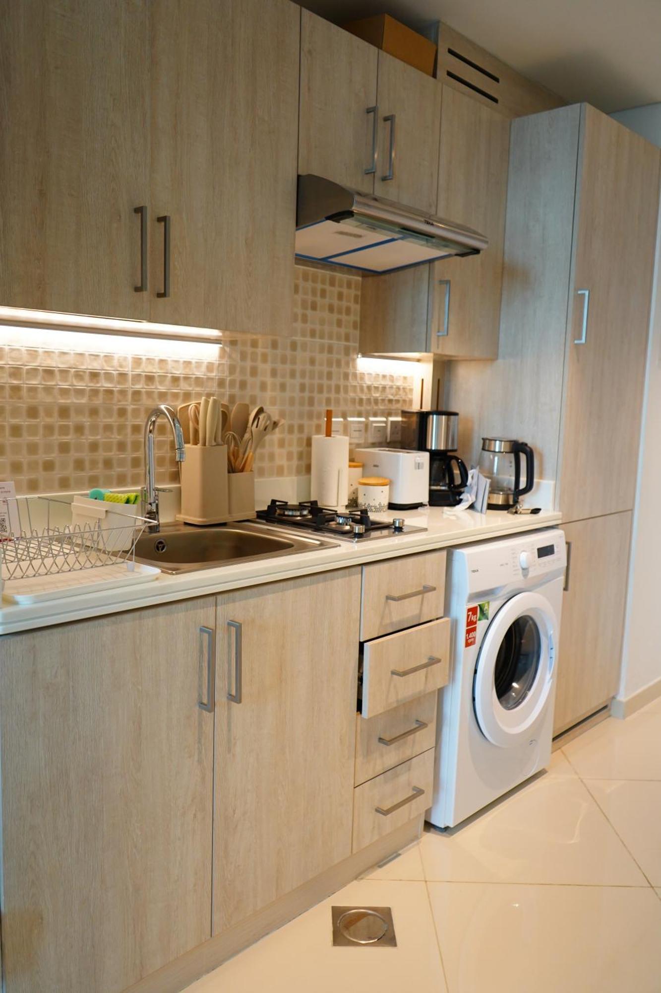 Your Elegant Palm Paradise- Fully Equipped Apartment Dubai