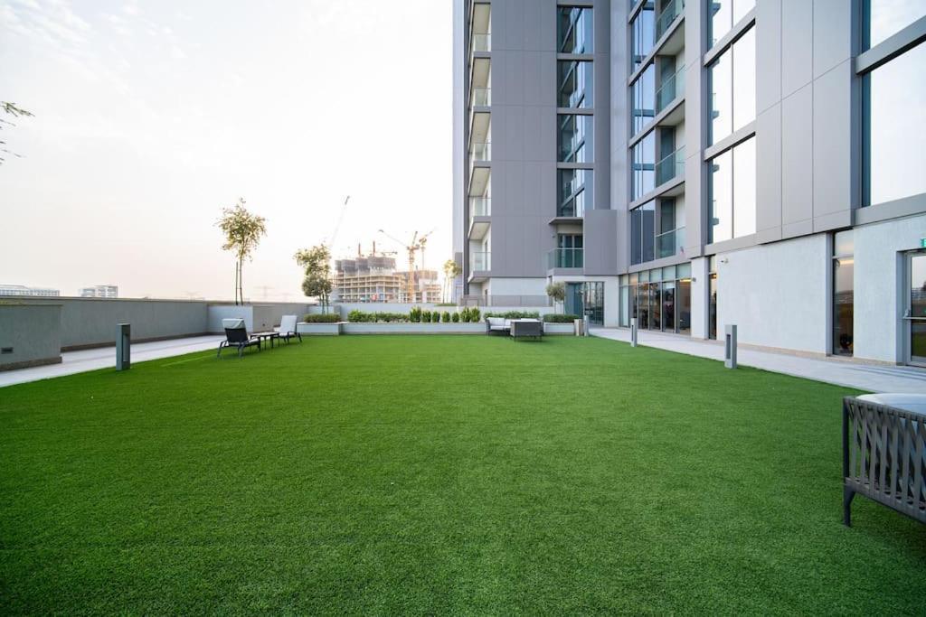 1bdr Sobha, Near Downtown, School & College * Dubai