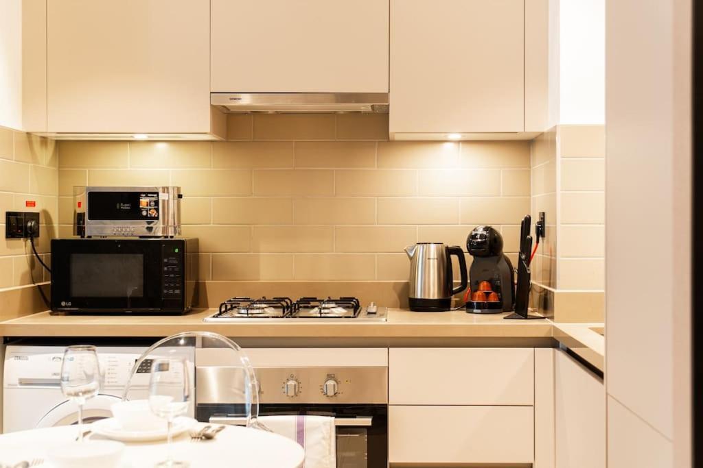 1bdr Sobha, Near Downtown, School & College Apartment *