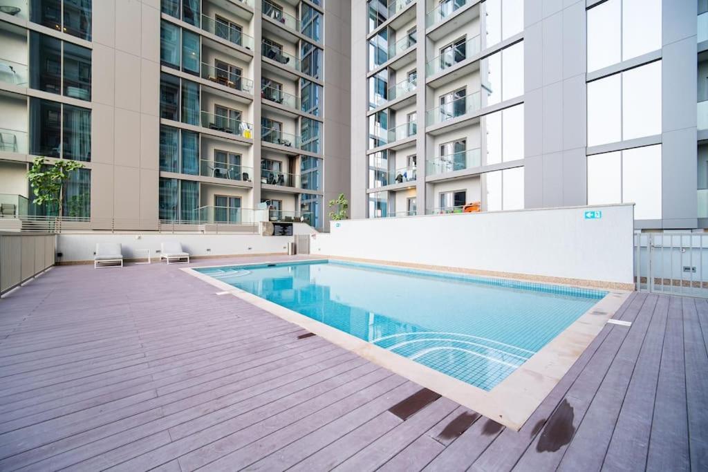 1bdr Sobha, Near Downtown, School & College * Dubai