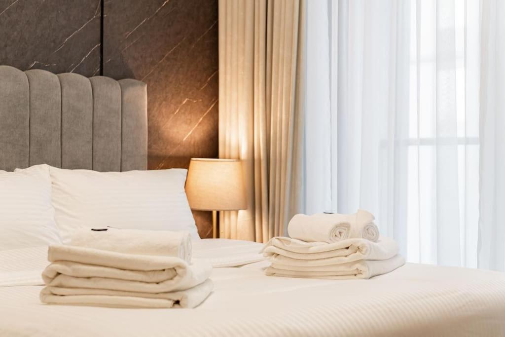 1bdr Sobha, Near Downtown, School & College * Dubai
