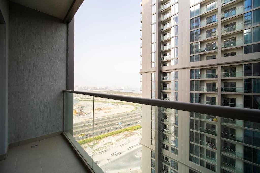 1bdr Sobha, Near Downtown, School & College *