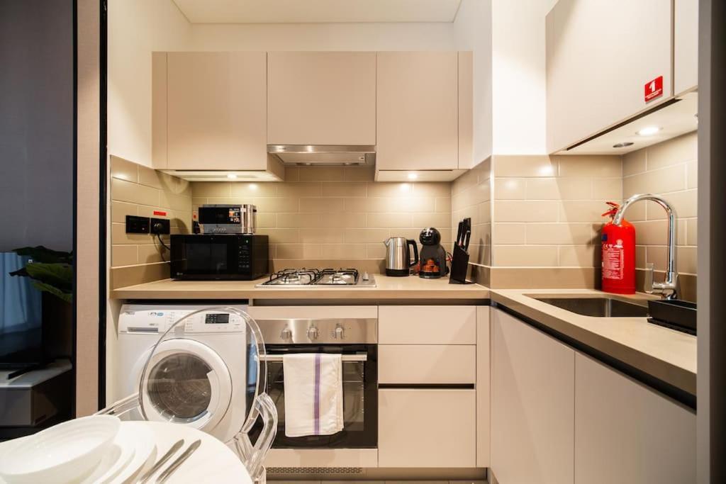 Apartment 1bdr Sobha, Near Downtown, School & College *