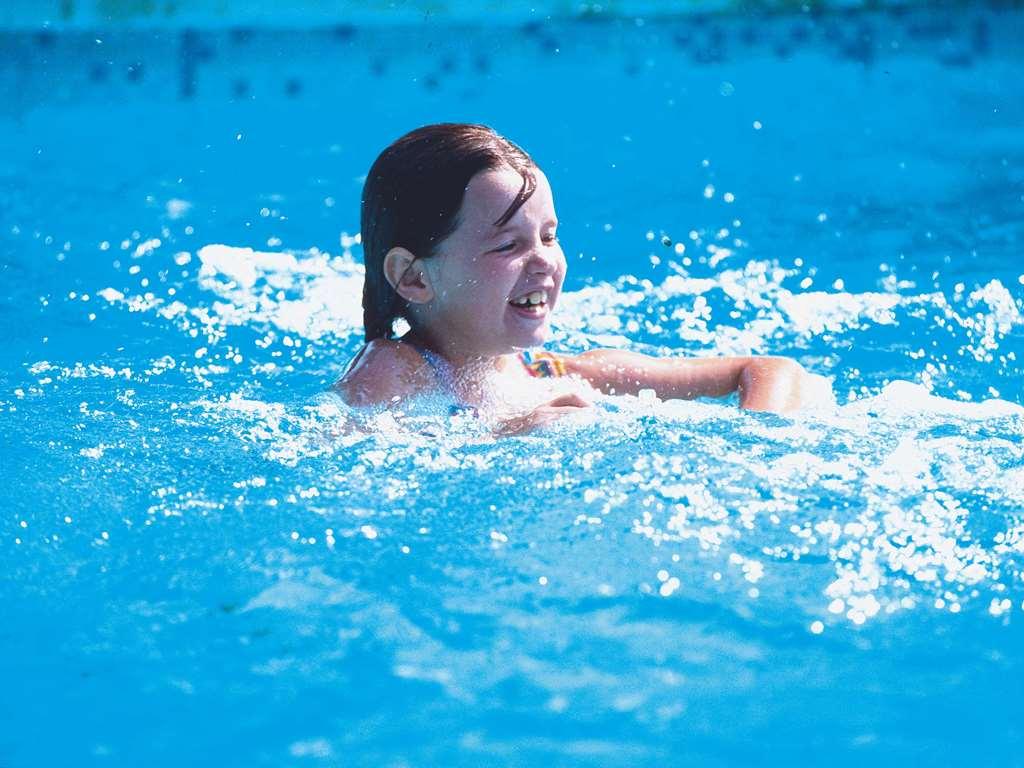 Novotel Deira Creekside 4*