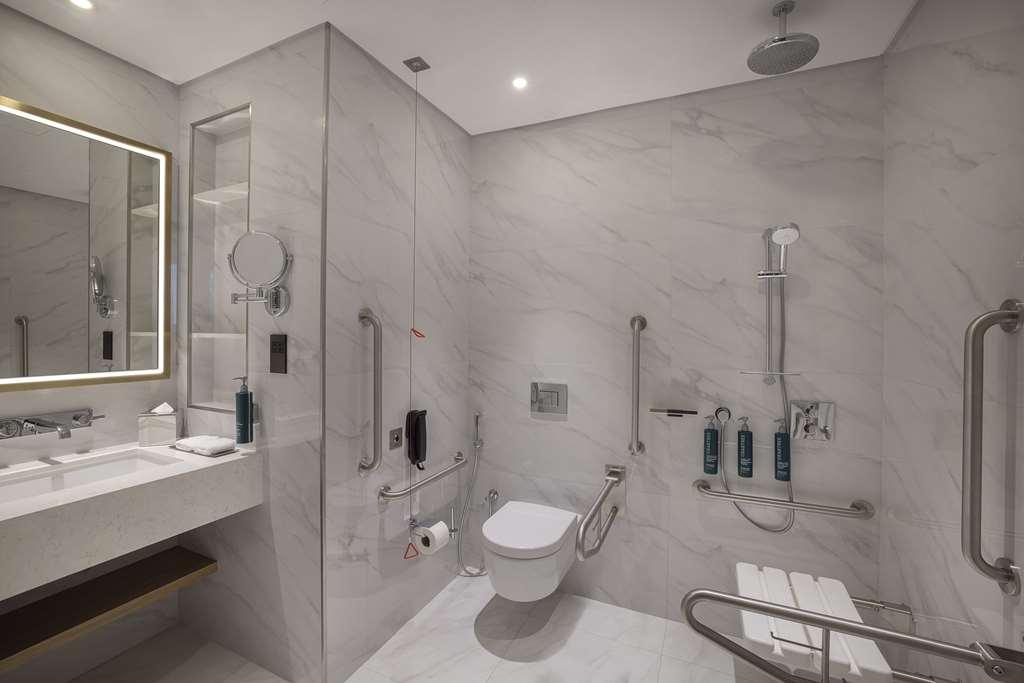 Hilton Garden Business Bay Hotel Dubai