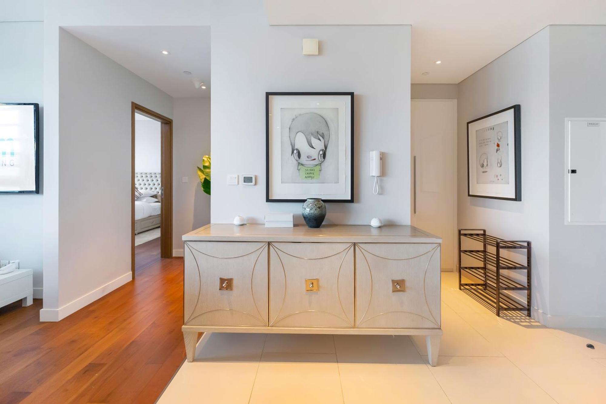 Fam Living - City Walk - Opulent Living Apartment *