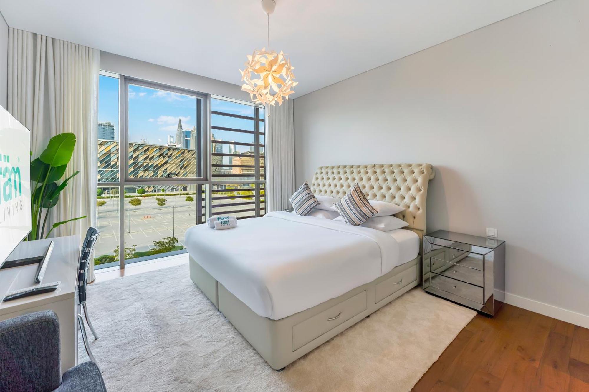 Fam Living - City Walk - Opulent Living Apartment *