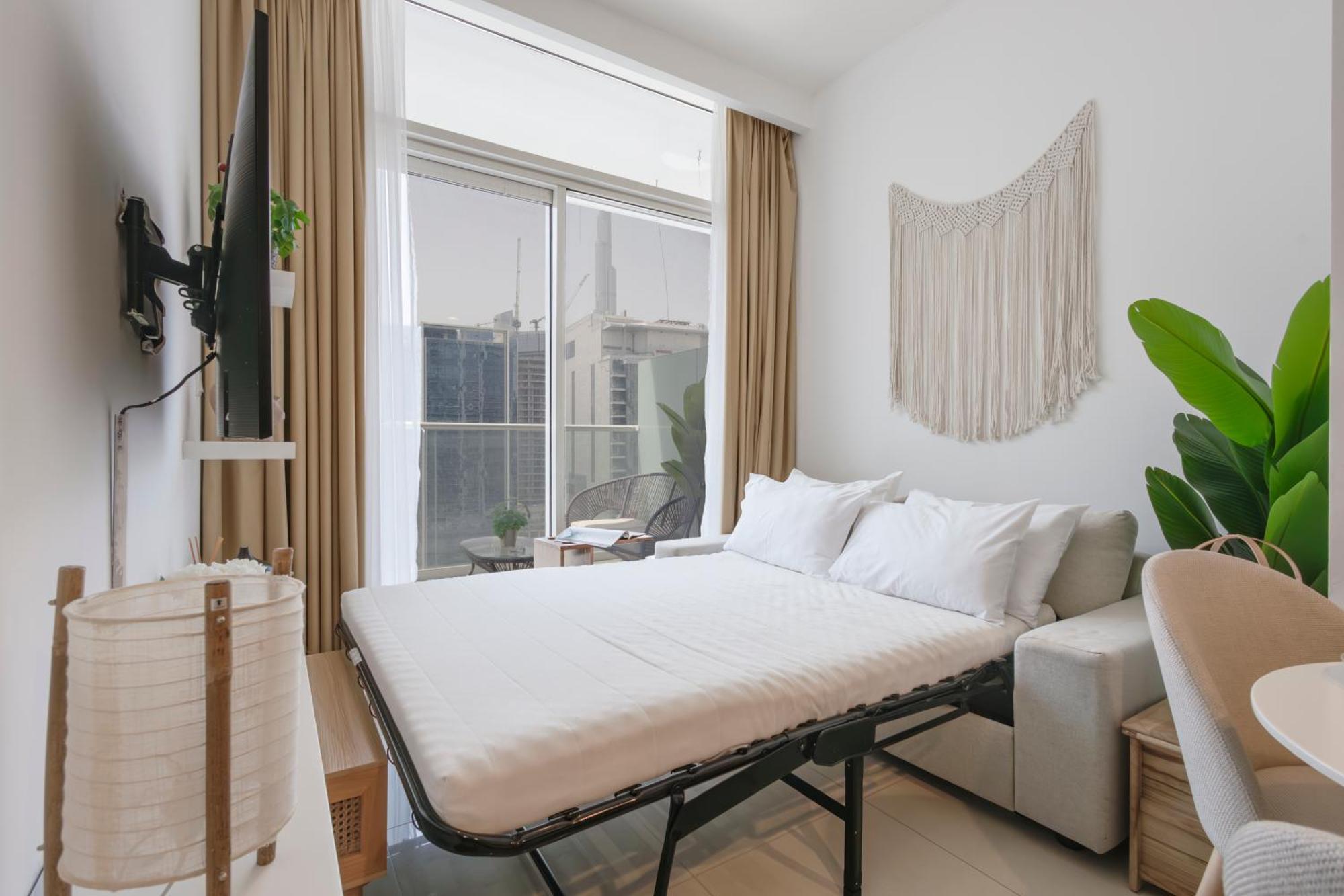 Sophisticated Living 1br With Burj Khalifa View Apartment