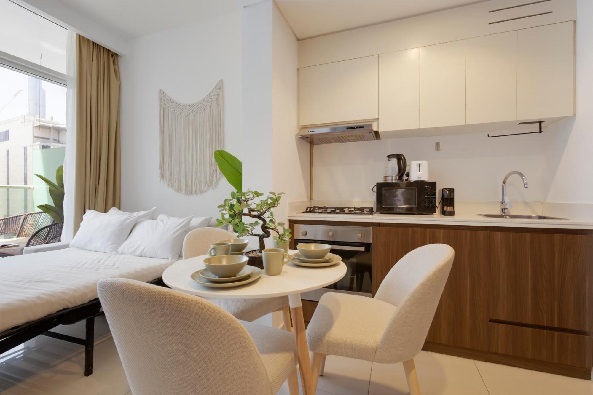 Apartment Sophisticated Living 1br With Burj Khalifa View
