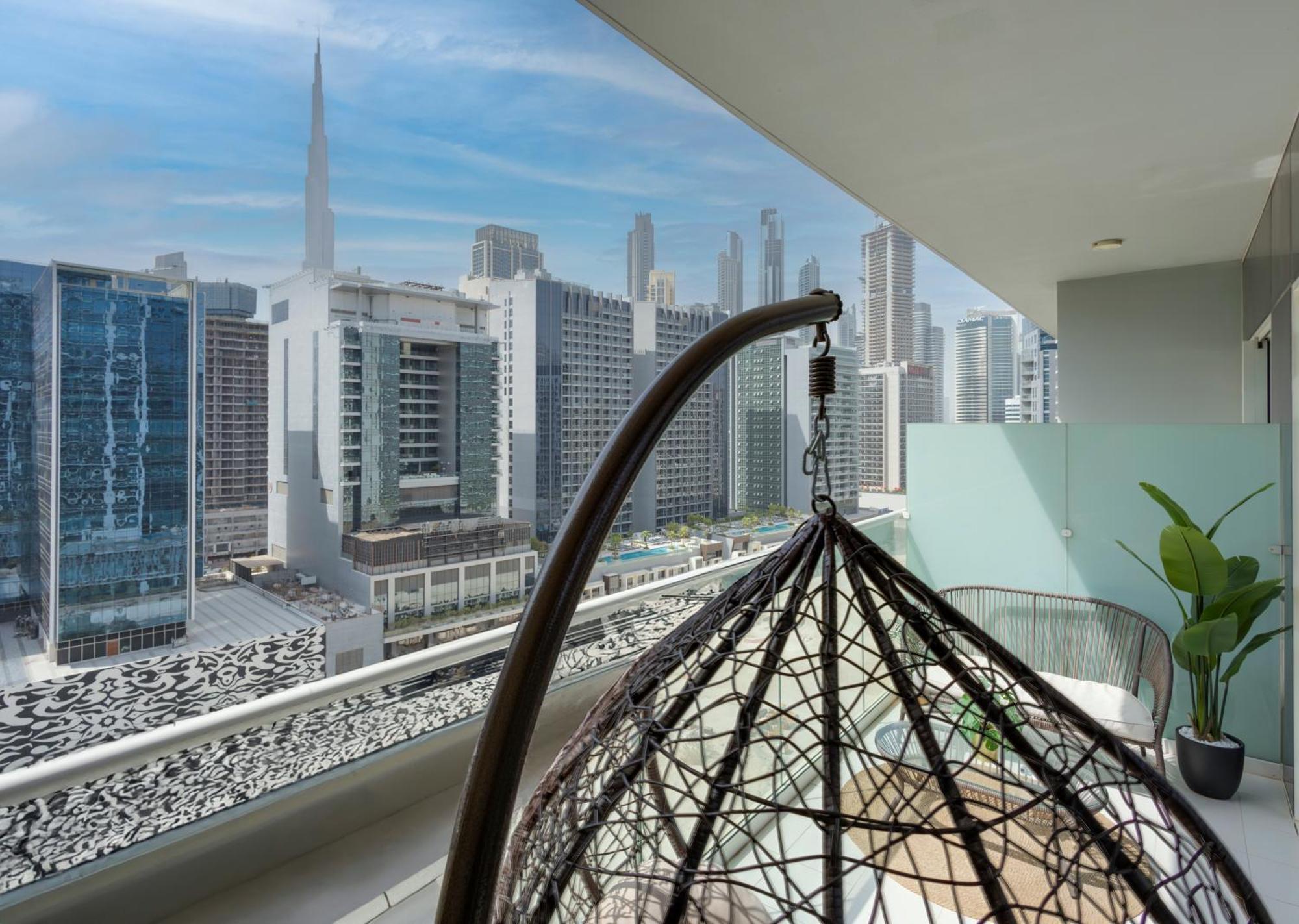 Sophisticated Living 1br With Burj Khalifa View Dubai