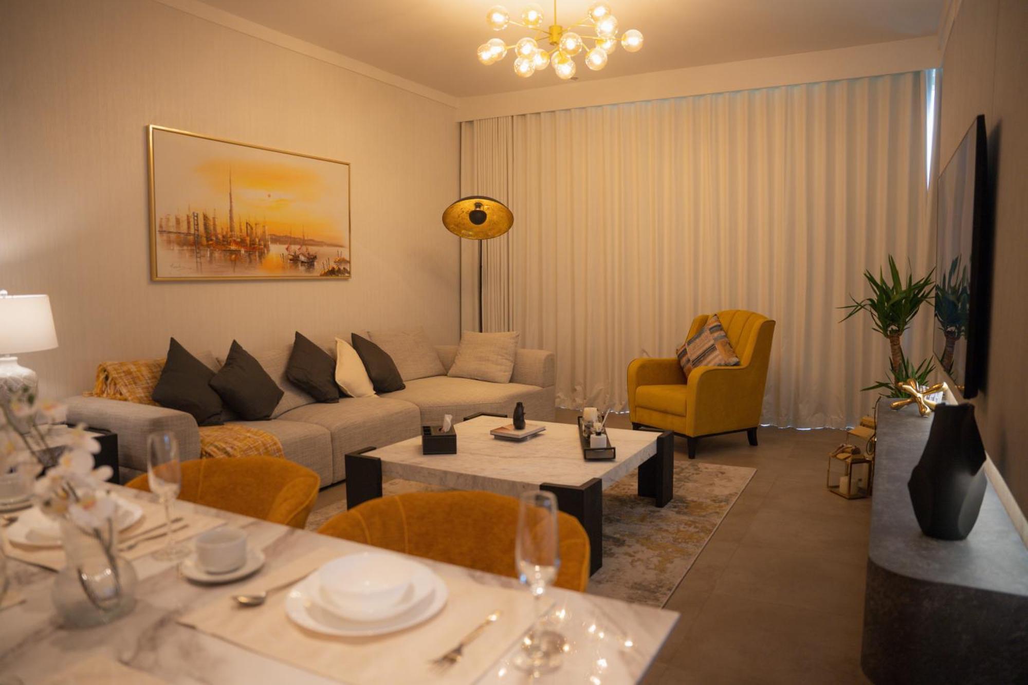 Luxury 2 Bedroom Poolside Haven In Creek Harbour Apartment Dubai