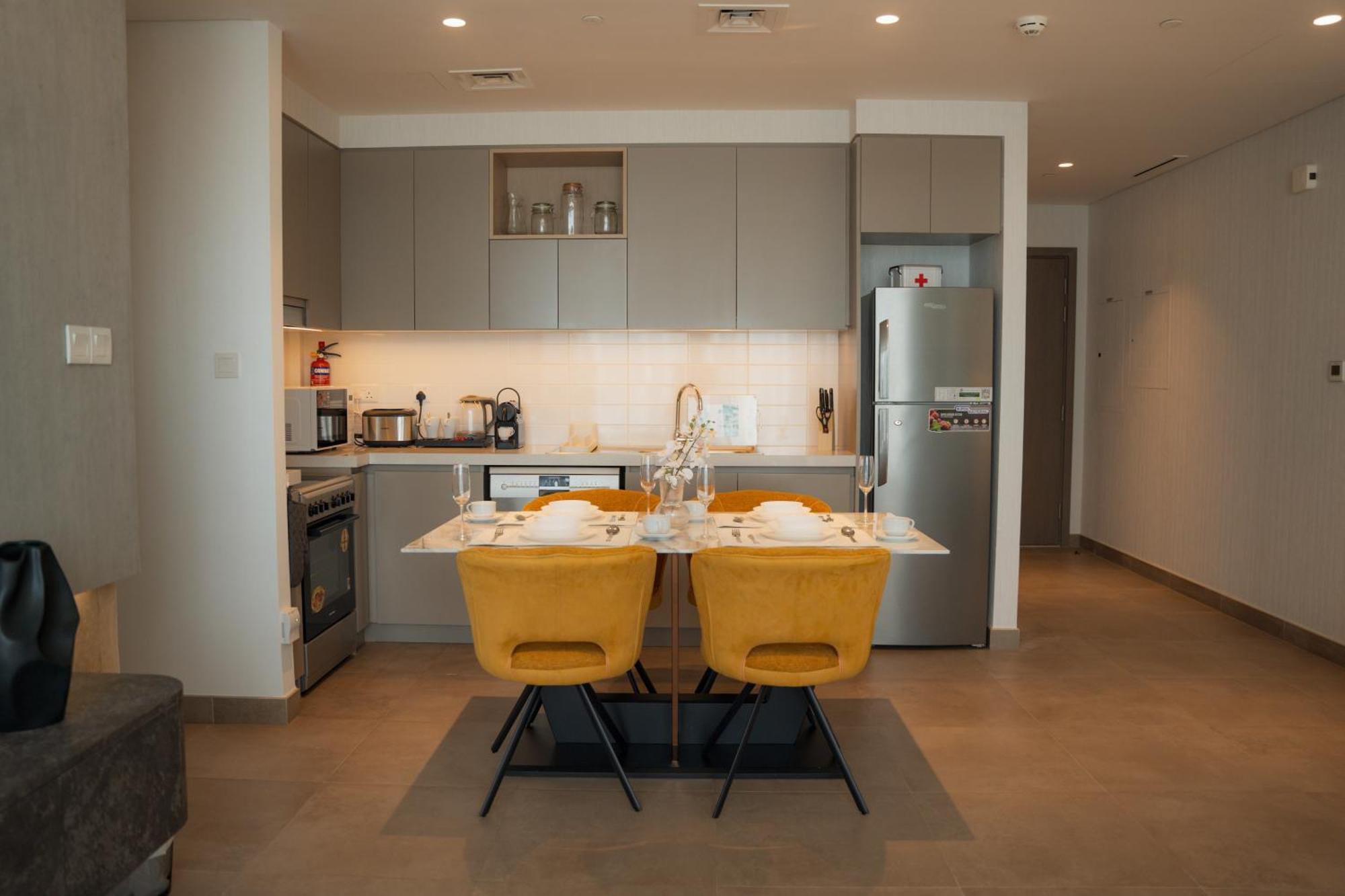 Luxury 2 Bedroom Poolside Haven In Creek Harbour Apartment Dubai
