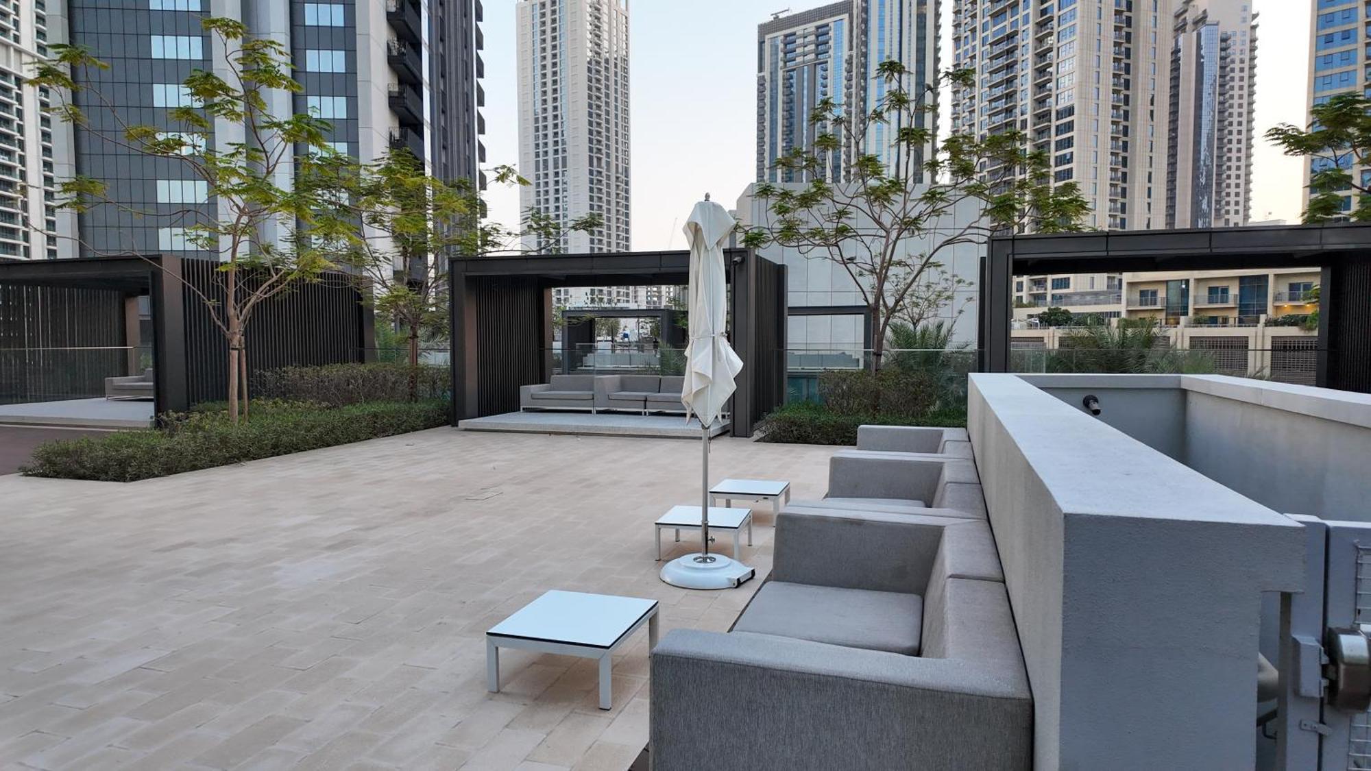 Luxury 2 Bedroom Poolside Haven In Creek Harbour Dubai