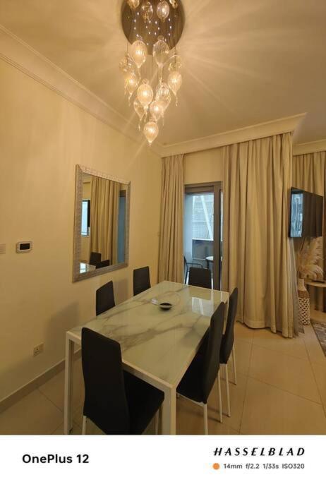 Apartment Luxurious 500 Meters Next To Mall Dubai