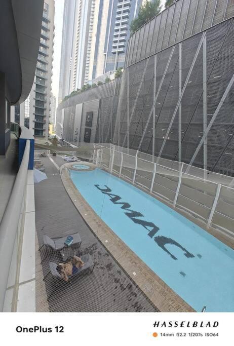 Luxurious 500 Meters Next To Mall Dubai