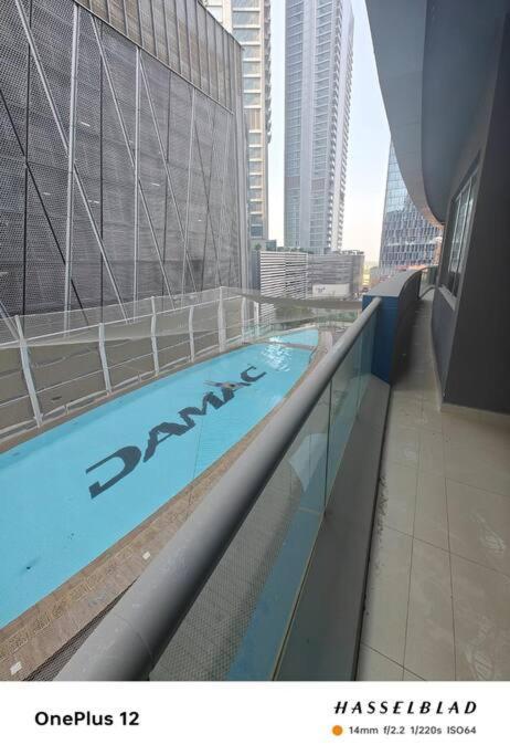 Luxurious 500 Meters Next To Mall Apartment