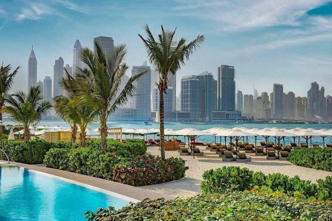 Amazing Sea Views With Direct West Access Apartment Dubai