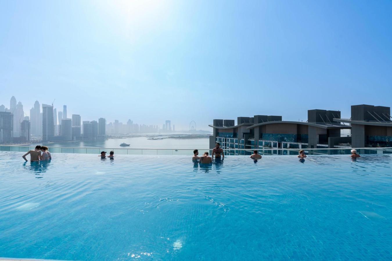 Amazing Sea Views With Direct West Access *