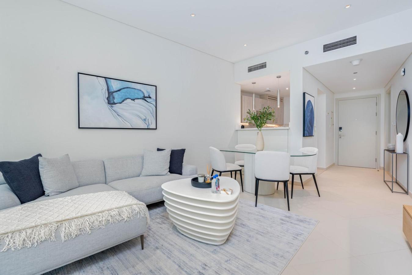 Amazing Sea Views With Direct West Access * Dubai