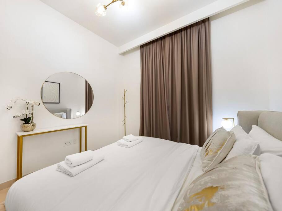 Lux 2br Close To Mall And Burj Khalifa Apartment