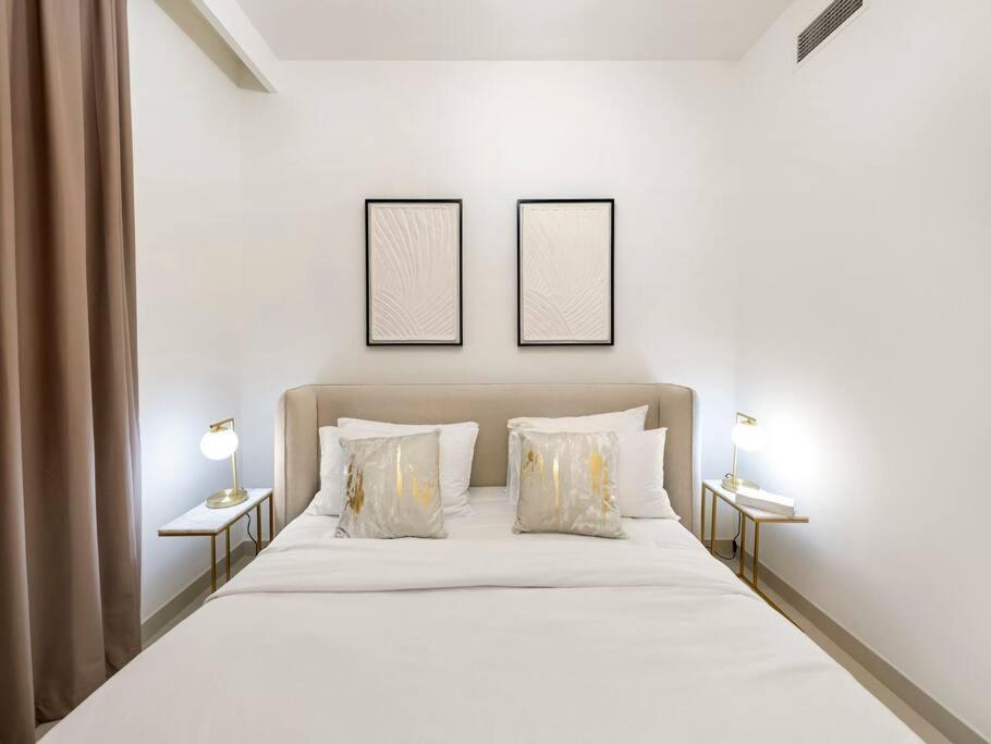 Apartment Lux 2br Close To Mall And Burj Khalifa