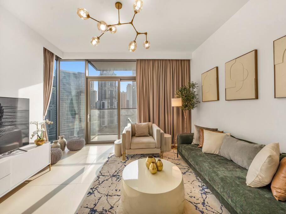 Lux 2br Close To Mall And Burj Khalifa