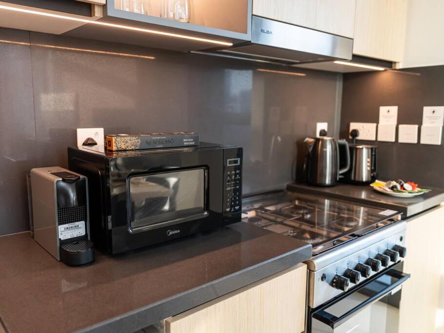 Apartment Lux 2br Close To Mall And Burj Khalifa Dubai