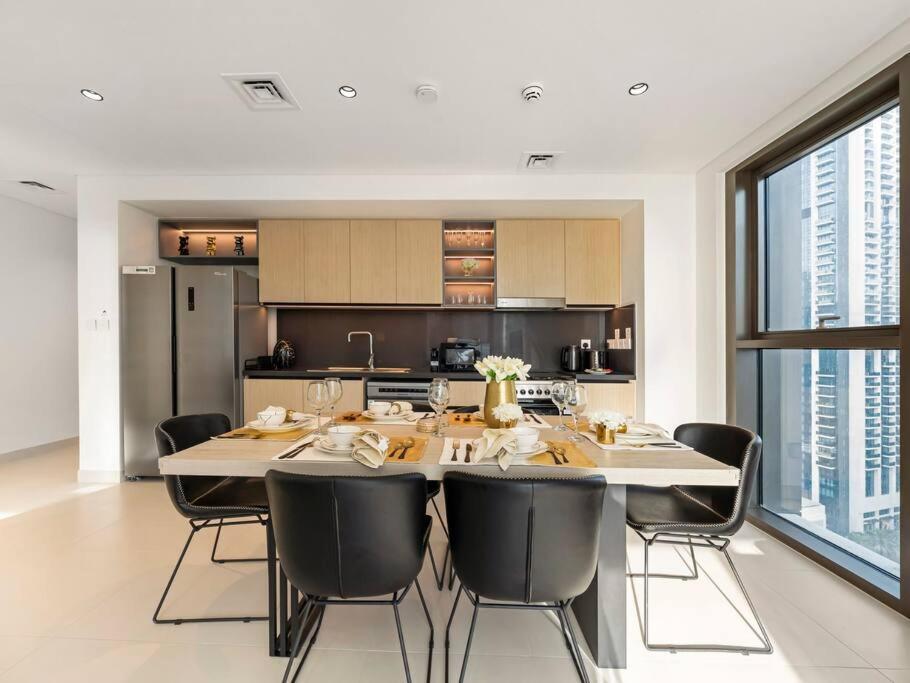 Lux 2br Close To Mall And Burj Khalifa Apartment