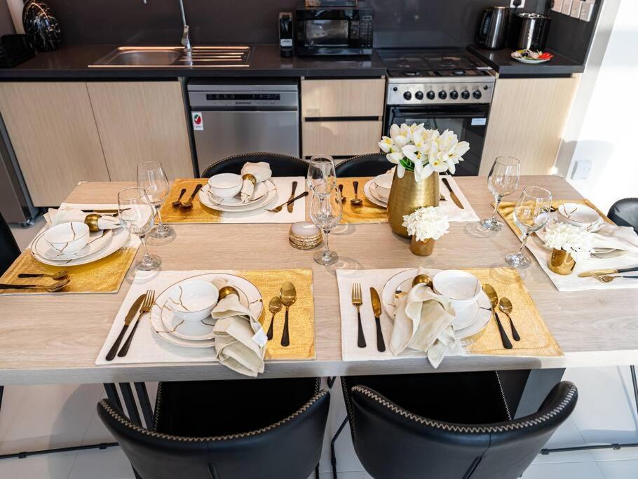 Lux 2br Close To Mall And Burj Khalifa Apartment