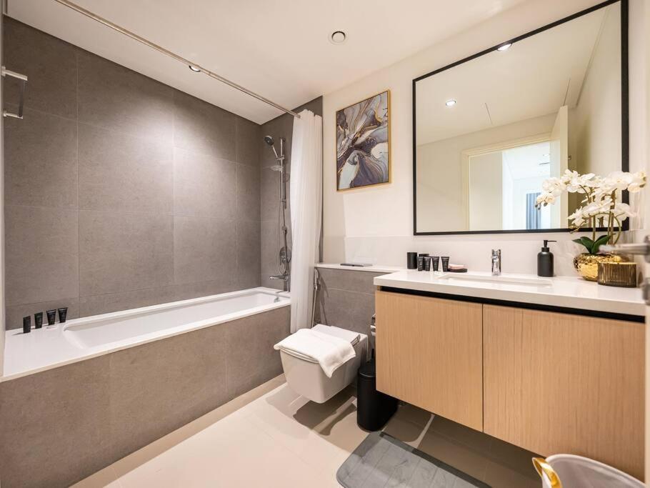 Apartment Lux 2br Close To Mall And Burj Khalifa *