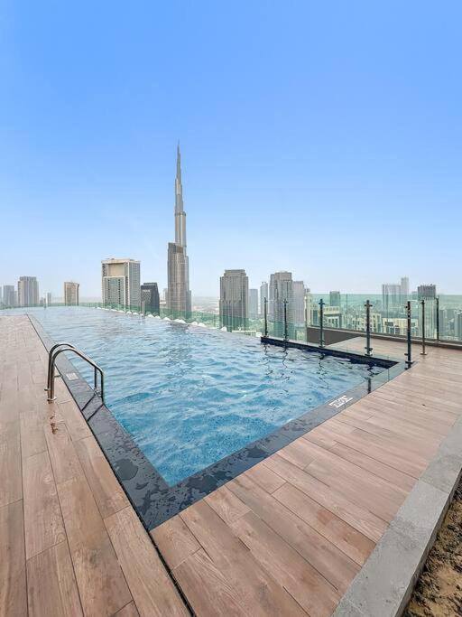 First Class 2br Modern Luxury At Paramount *