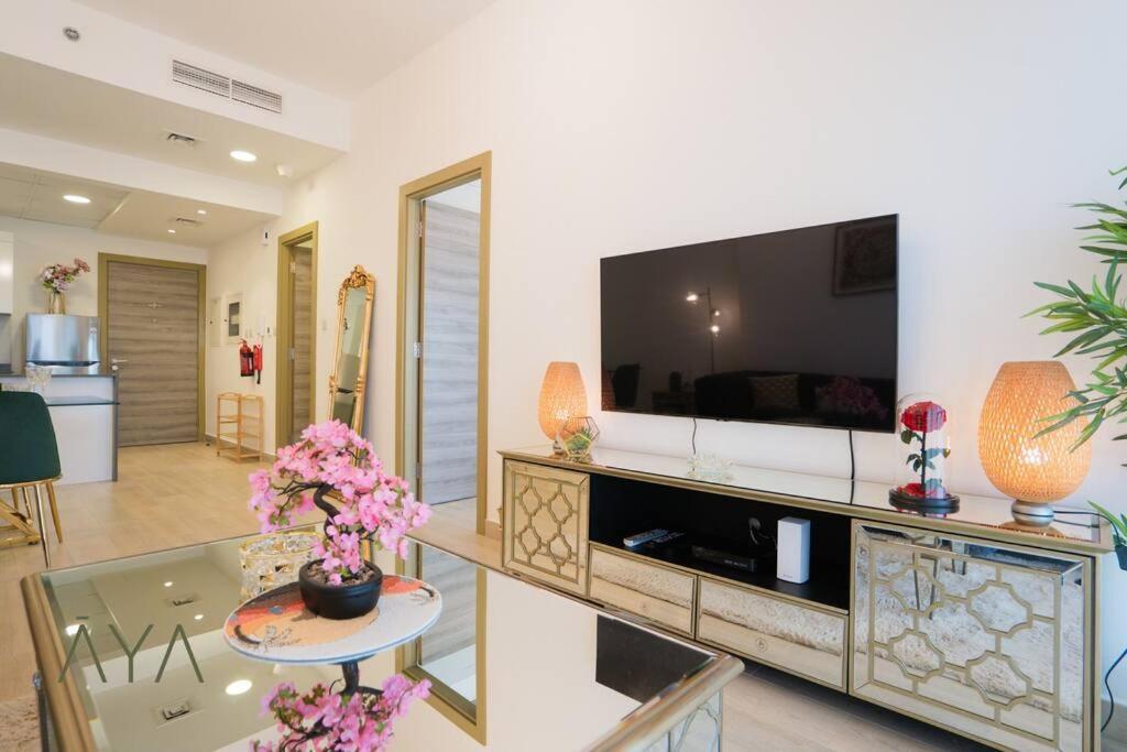 Apartment Elegant 1br Retreat With Rooftop Pool In Jvc *