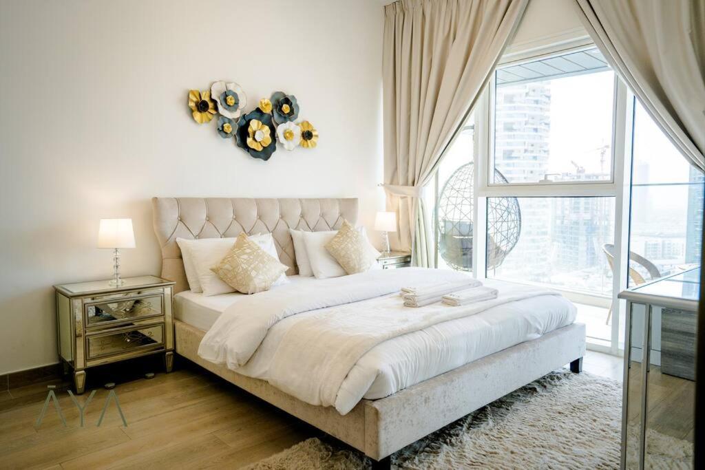 Elegant 1br Retreat With Rooftop Pool In Jvc