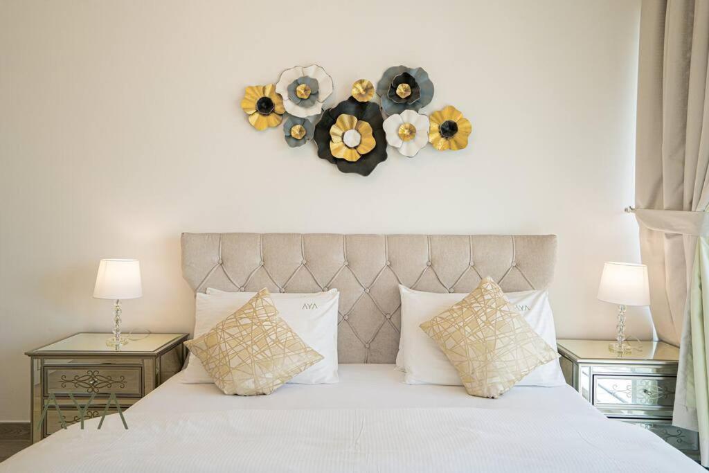 Elegant 1br Retreat With Rooftop Pool In Jvc Apartment Dubai