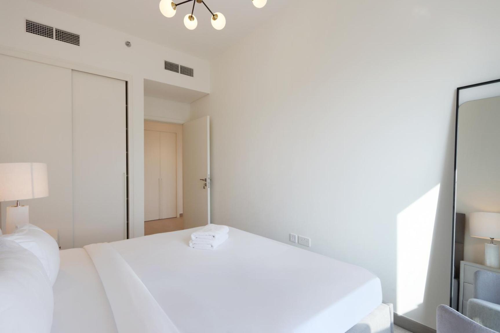 Apartment Livbnb - 2b In Heart Of , Hills *