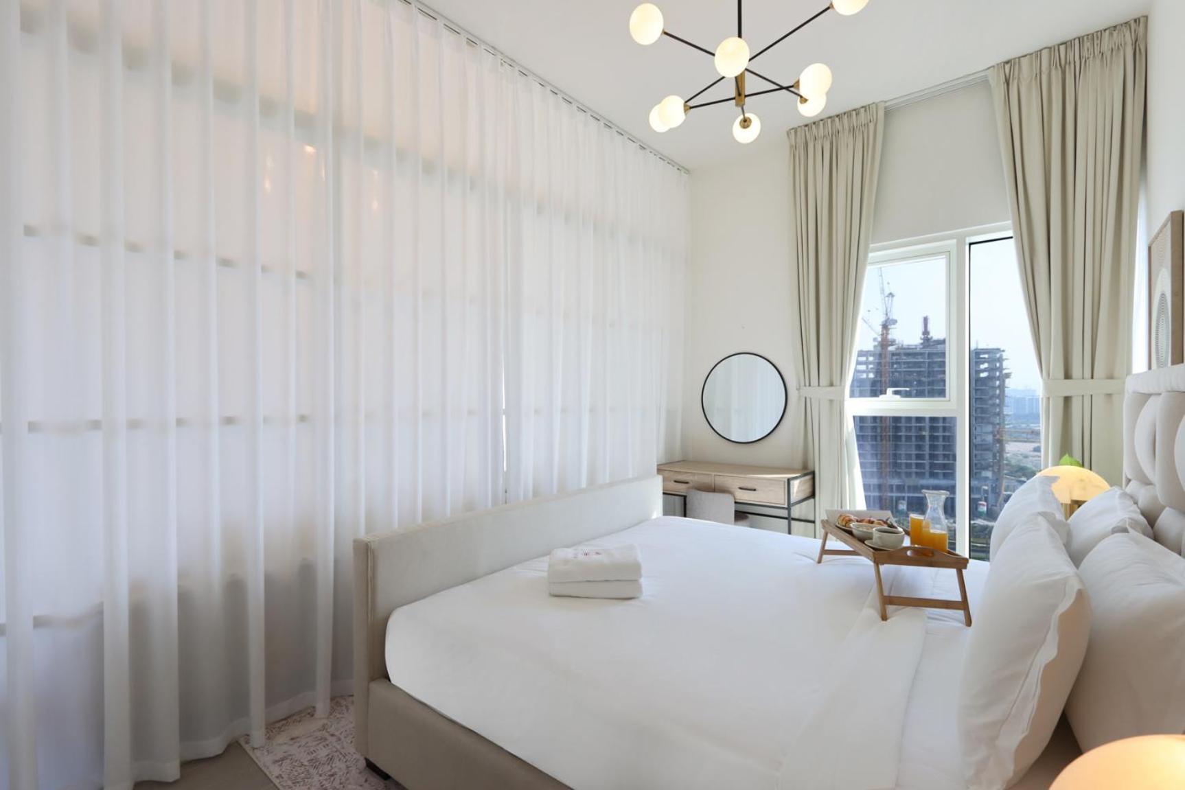 Livbnb - 2b In Heart Of , Hills * Dubai