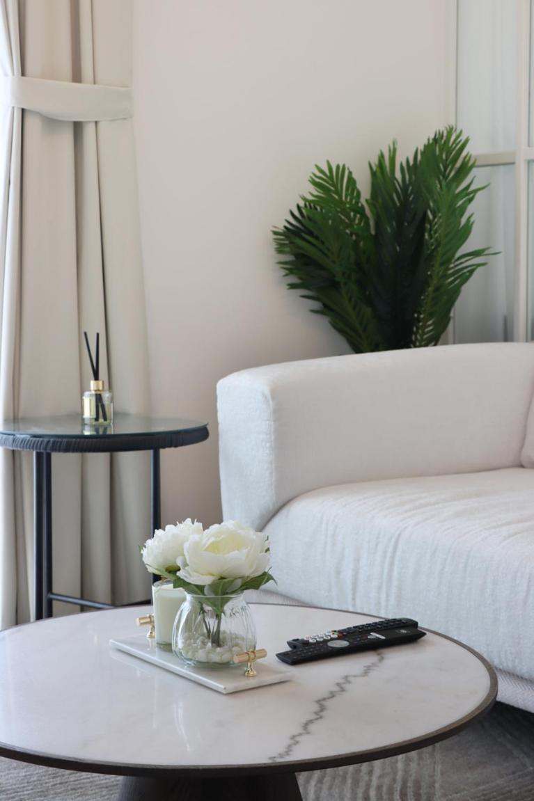 Livbnb - 2b In Heart Of , Hills Dubai