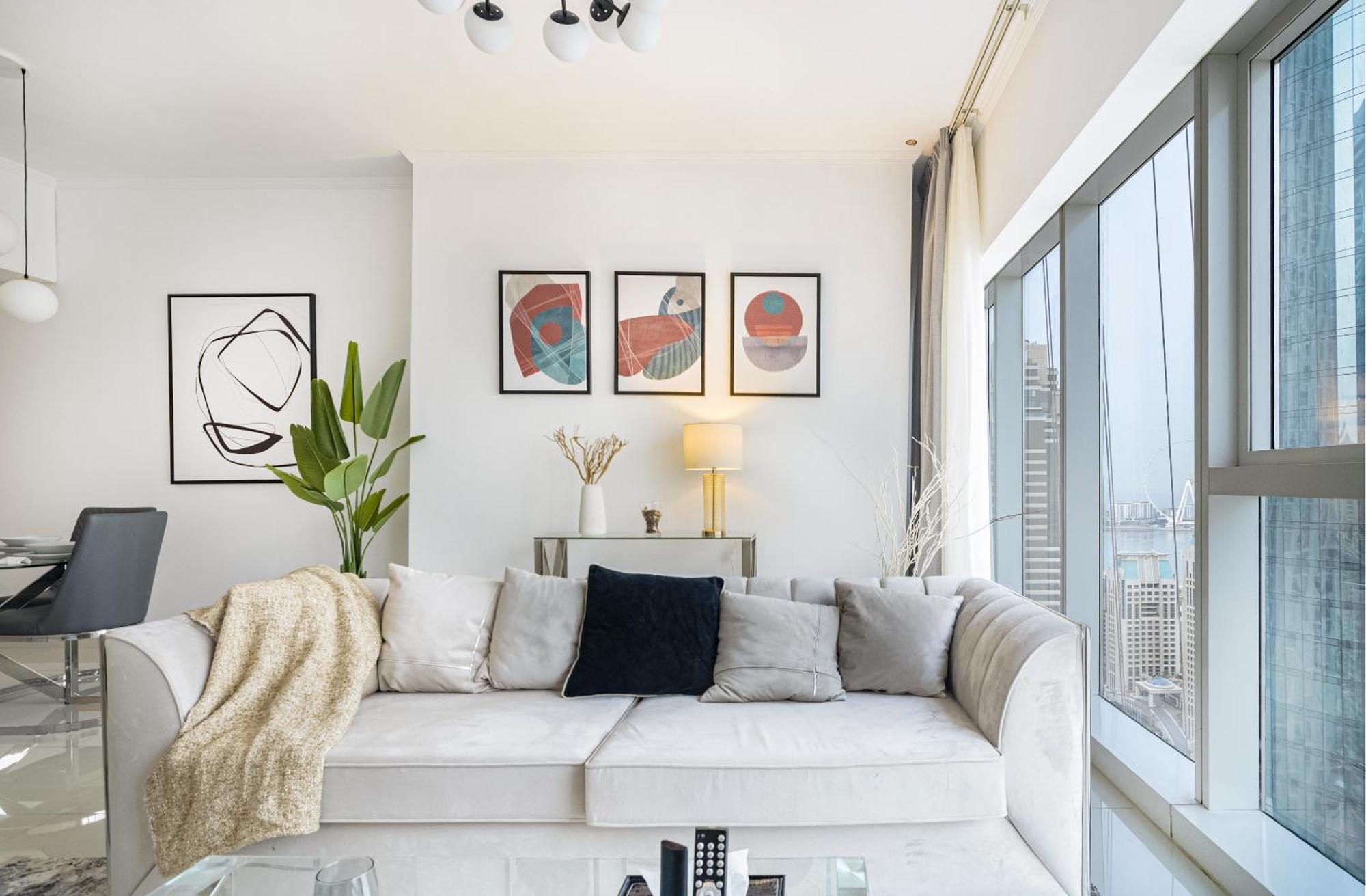Oskena Vacation Homes- Beautiful High Floor Two Bedroom In Marina *