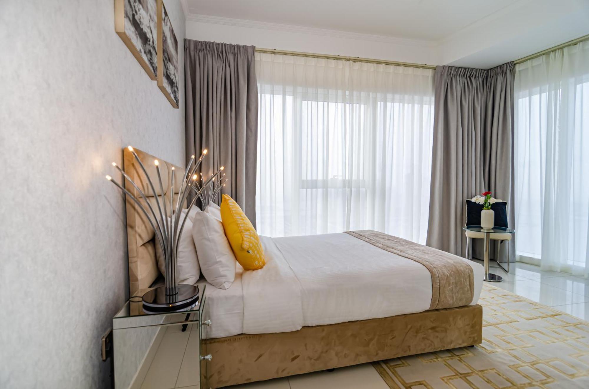 Oskena Vacation Homes- Beautiful High Floor Two Bedroom In Marina Dubai