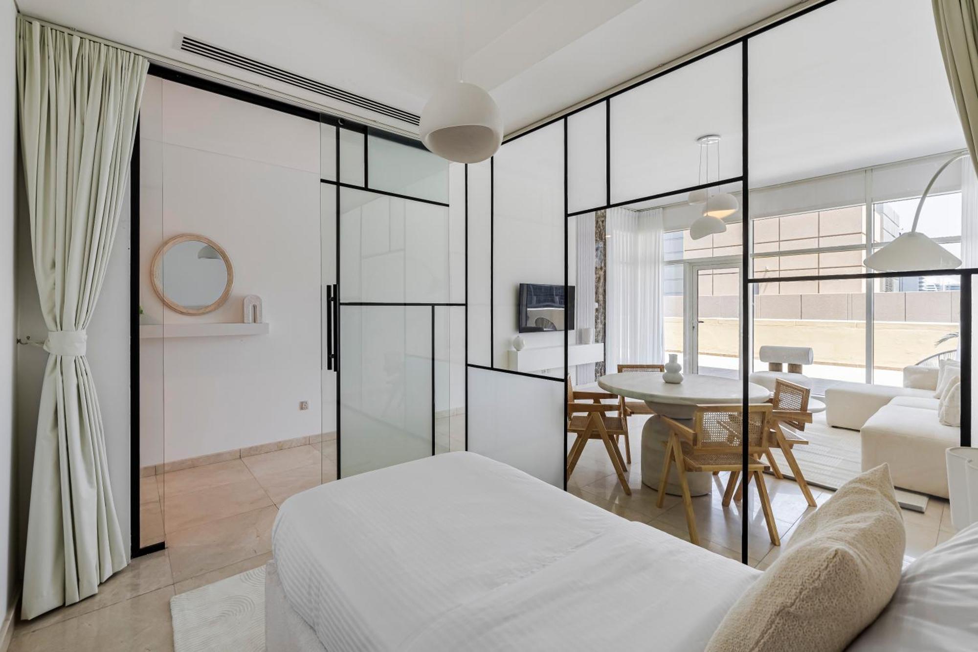 1br With Study View Bay Square B7