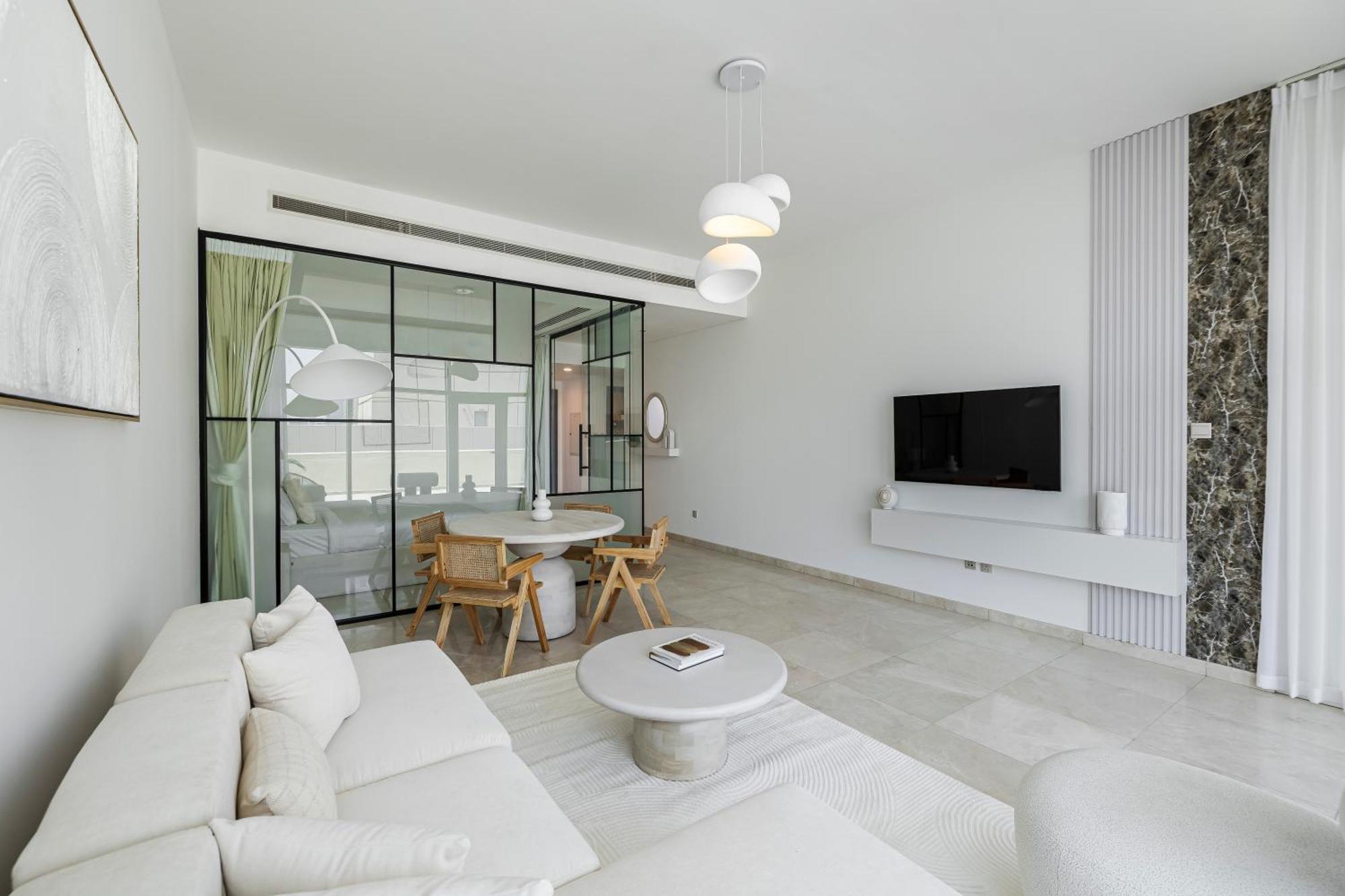 1br With Study View Bay Square B7 Apartment *
