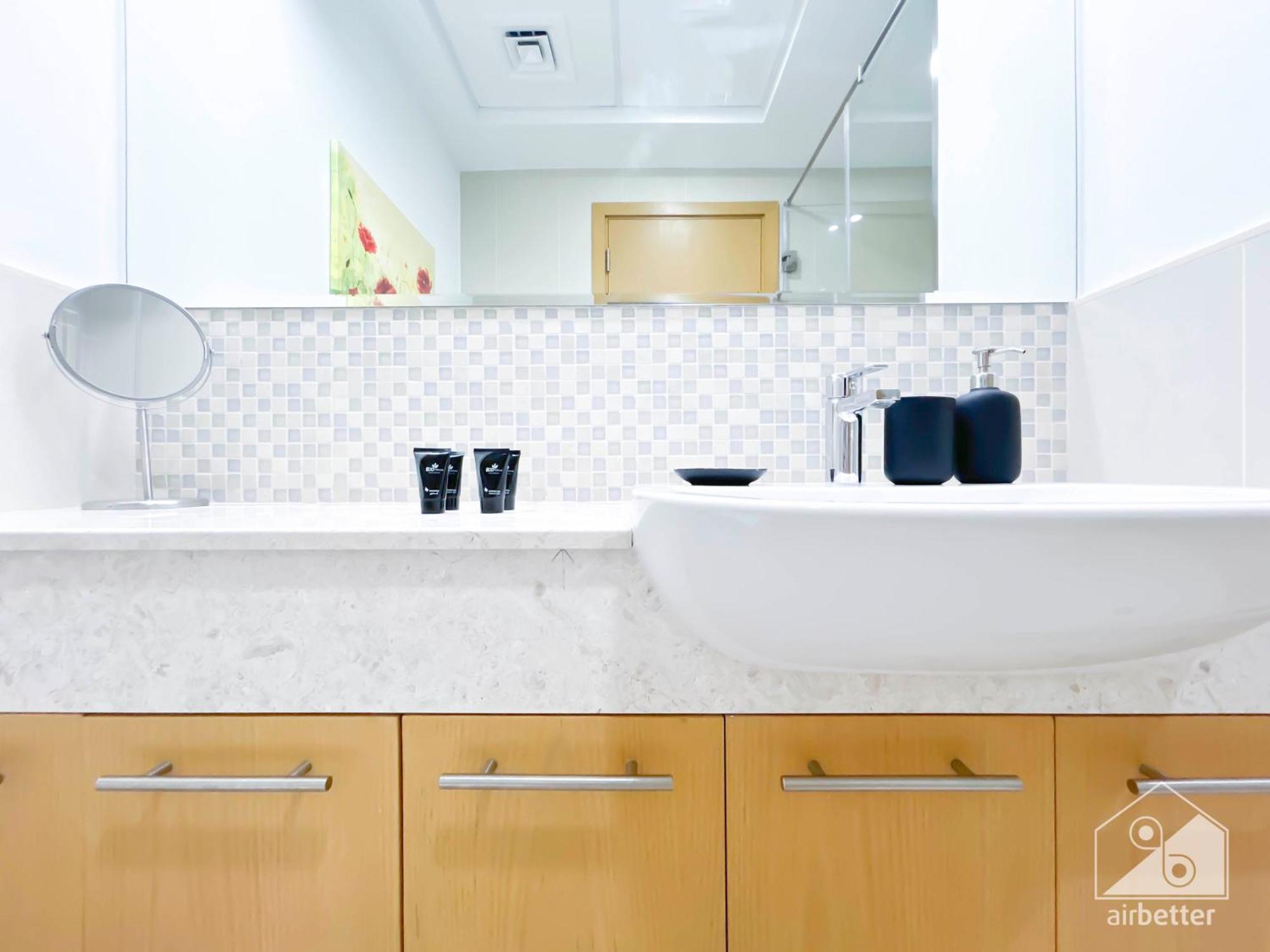 Gorgeous 2br In Bellevue Downtown With Burj View Apartment Dubai