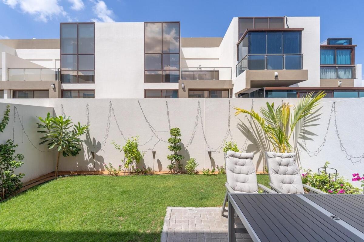Lovely 3-bedroom At Senses With Modern Comforts In Wadi Al Safa *